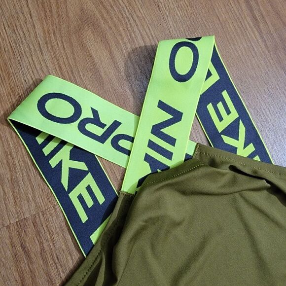 Nike Pro Intertwist Women's Tank Halter Racerback Top Gym Running Green Black M - Picture 4 of 5